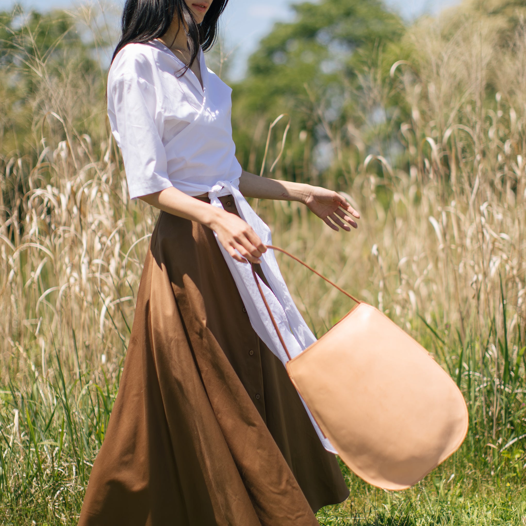 The Tulpan - Full Grain Vegetable Tanned Leather Bag – Basader