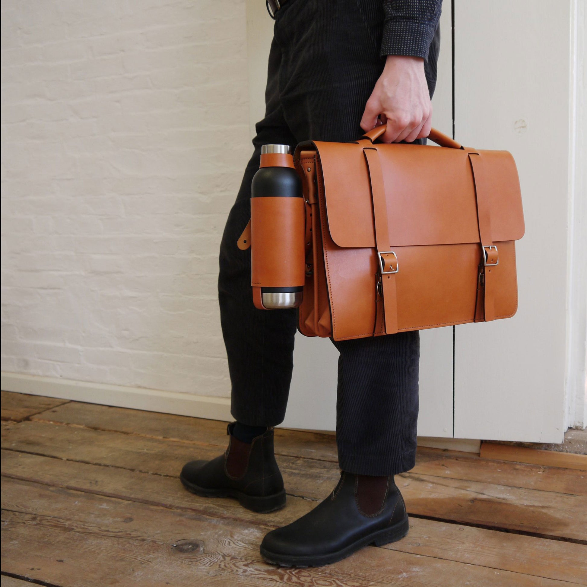 Beige Leather Medium versatile shoulder bag
