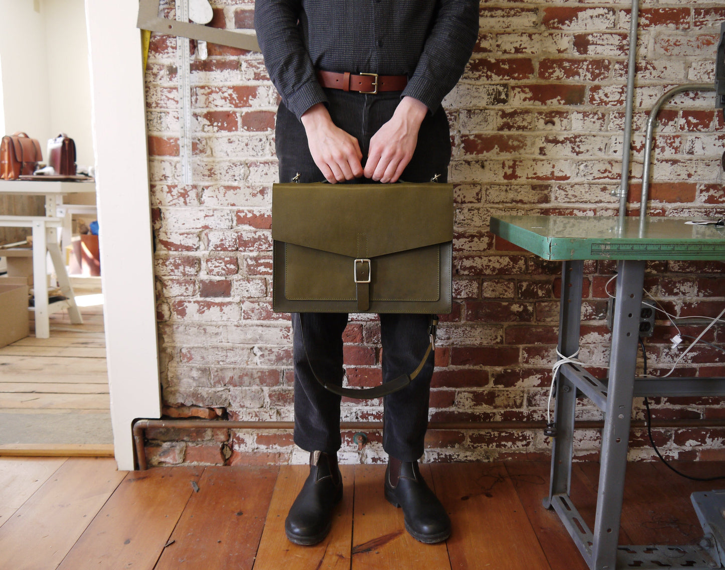 Basader The Juniper Bag - Green leather backpack and messenger bag 