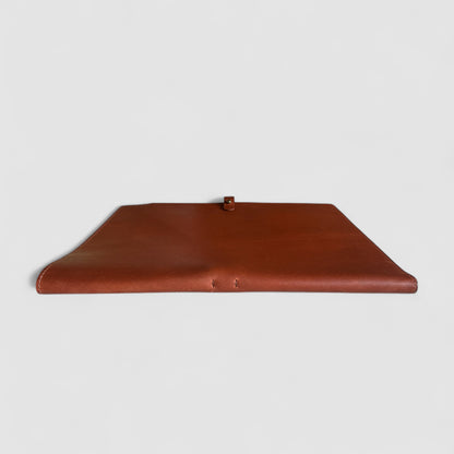 The Padfolio - Medium Brown, Oil-pull Leather