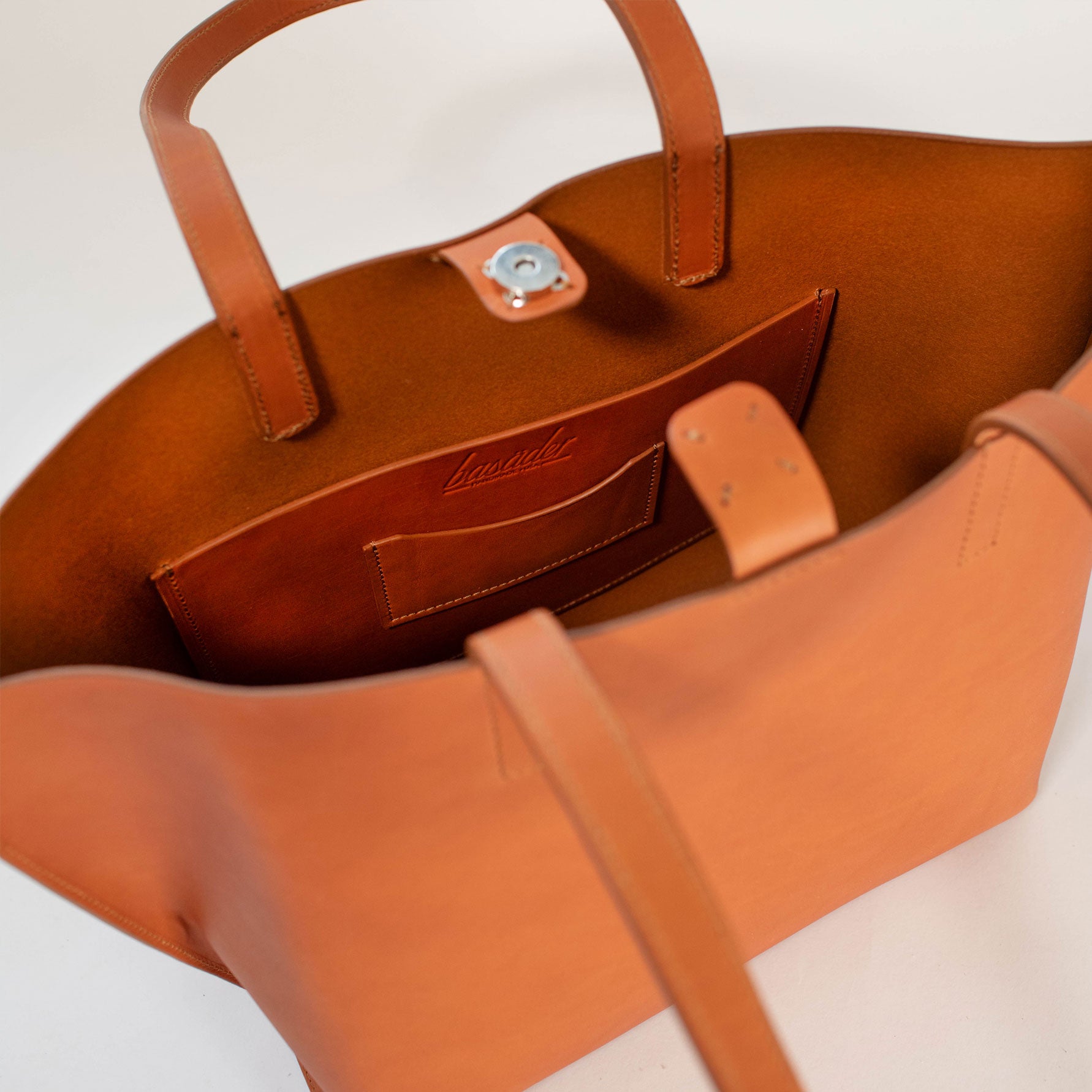 The Fina Full Grain Vegetable Tanned Leather Tote